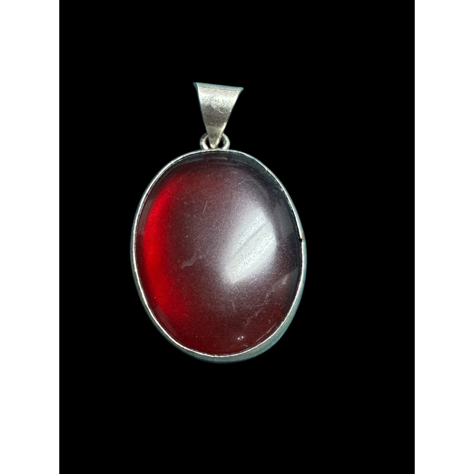925 Sterling Silver Red Cabochon Pendant – Oval Stone, Vintage Style