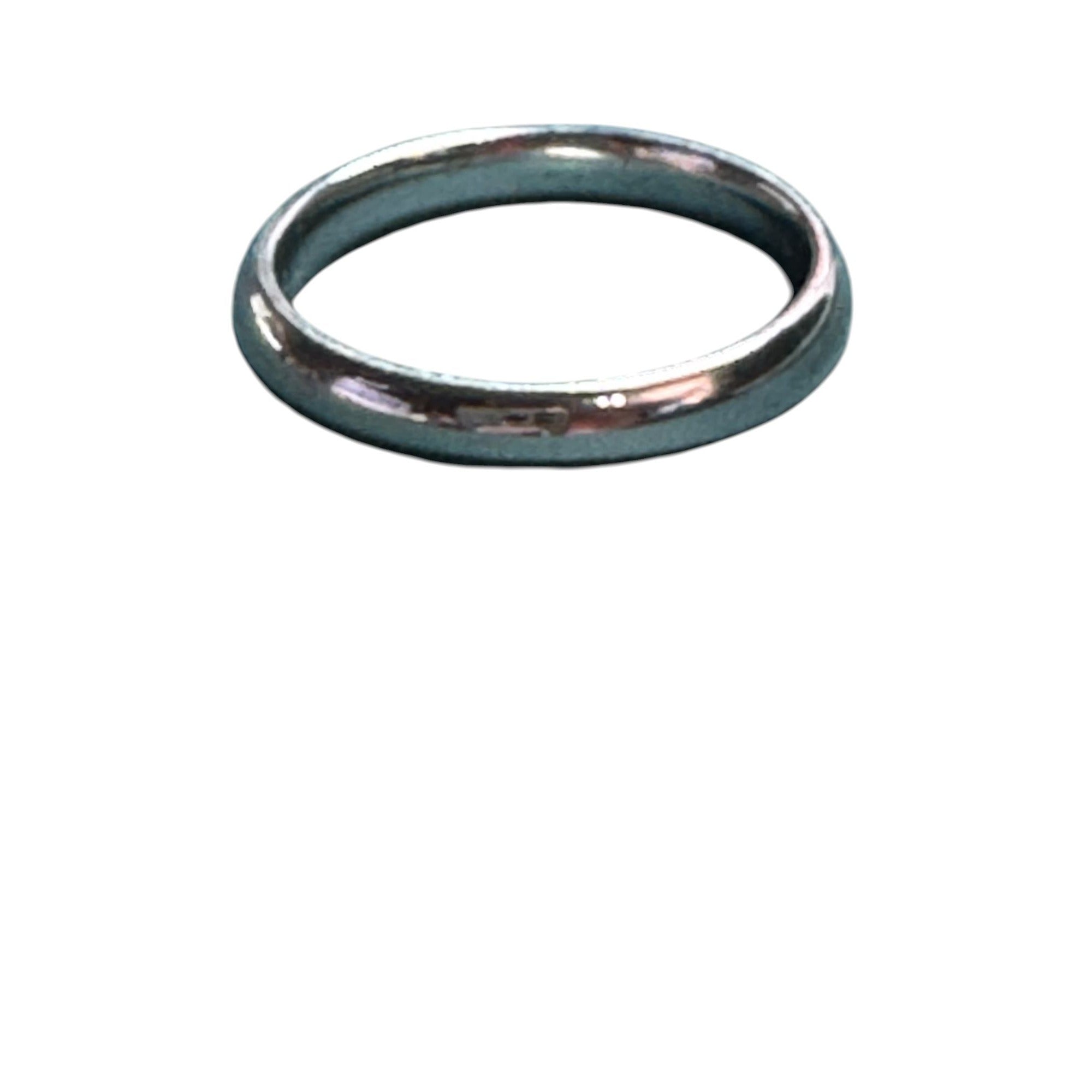 Sterling Silver Classic Band Ring - Minimalist Style - Unisex Jewelry Piece - Size 6