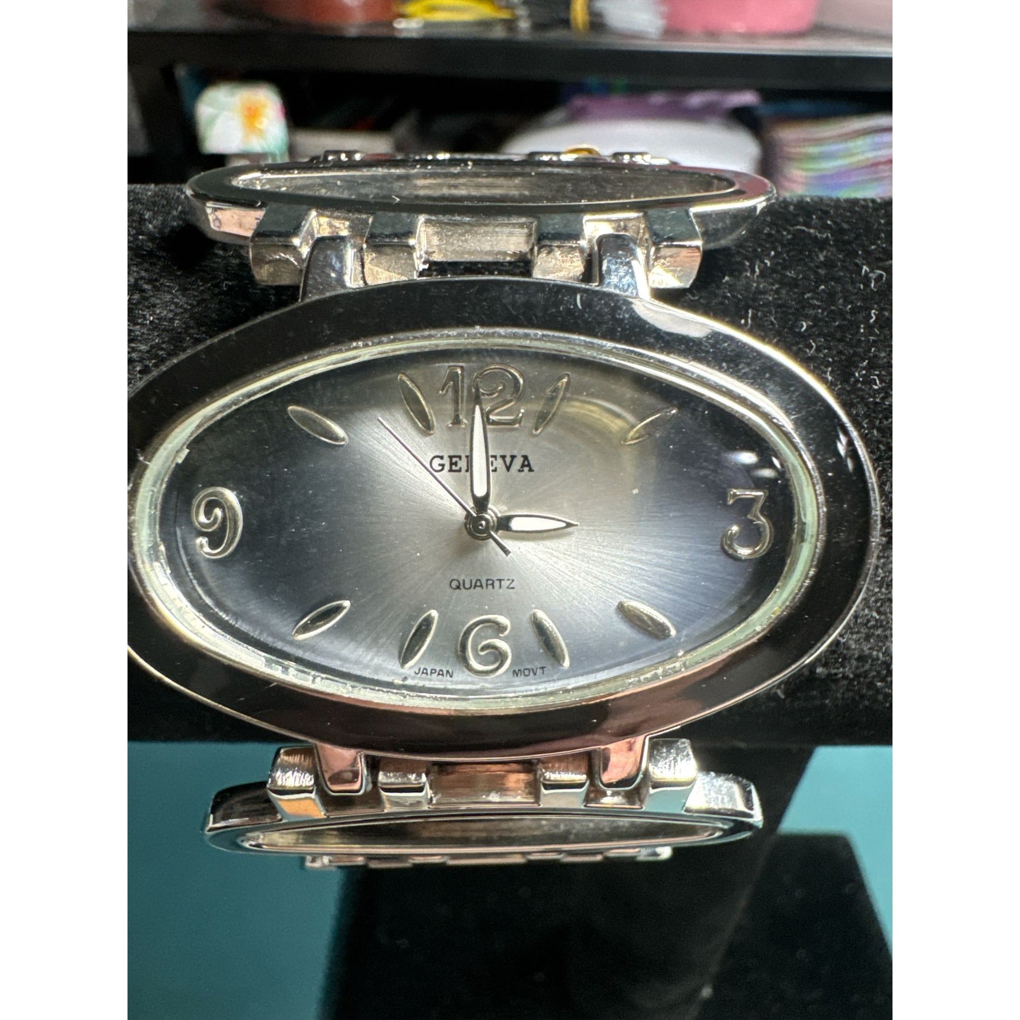 Geneva Quartz Womens Oval Silver-Tone Bracelet Watch With Unique Open-Link Design