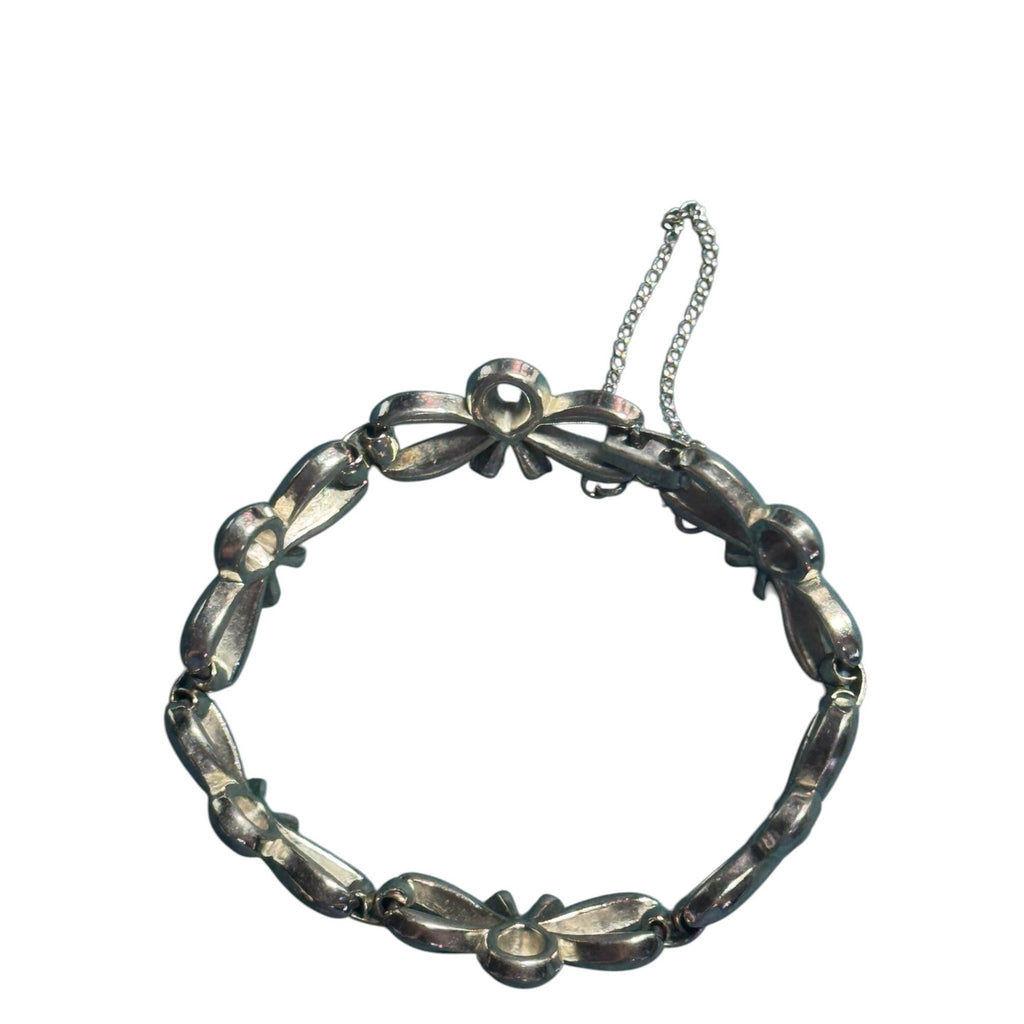 Vintage Monet Silver-Tone Bow Link Bracelet With Safety Chain 7-Inch Elegant Design