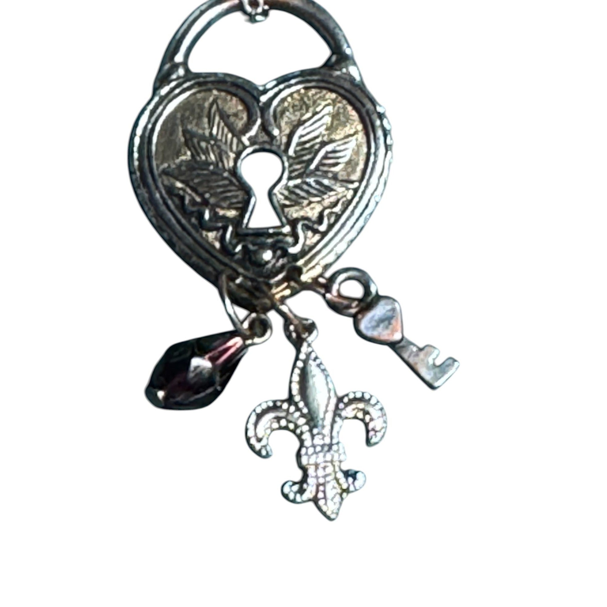 Heart-Shaped Padlock Pendant Necklace With Charms & Keyhole Design Silver-Tone Chain Fleur-De-Lis Key & Crystal Accents