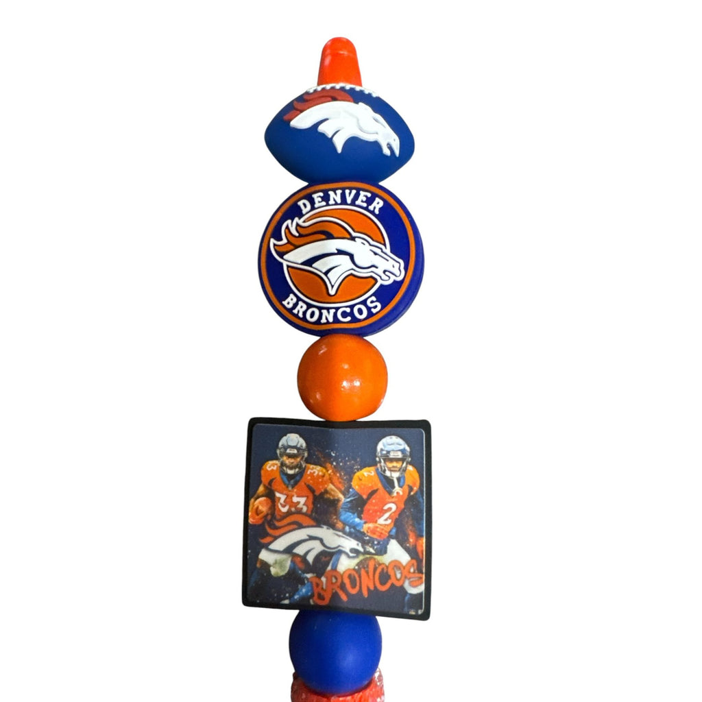 Denver Broncos Themed Glitter Grip Pen With Football Logo & Player Figurines - Fun NFL Writing Accessory