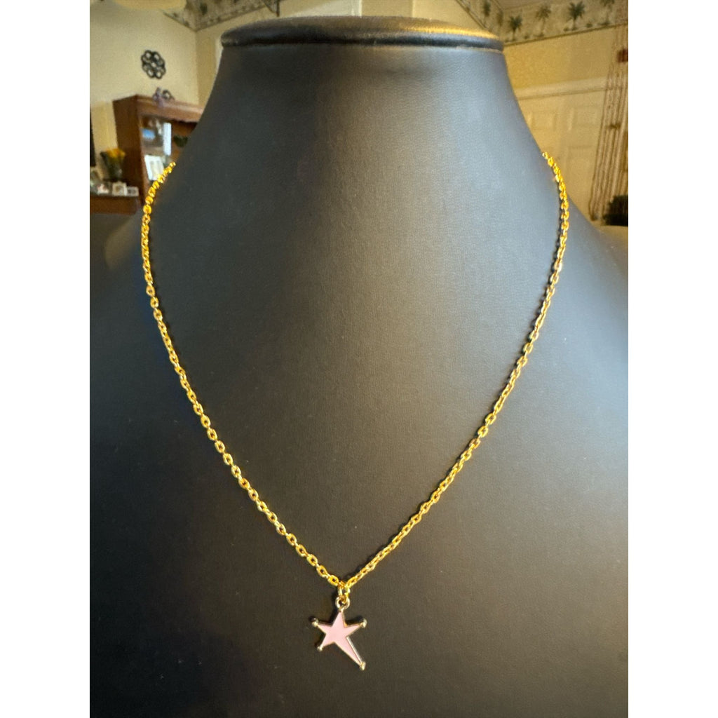 Gold-Plated Chain Necklace With Pink Star Pendant