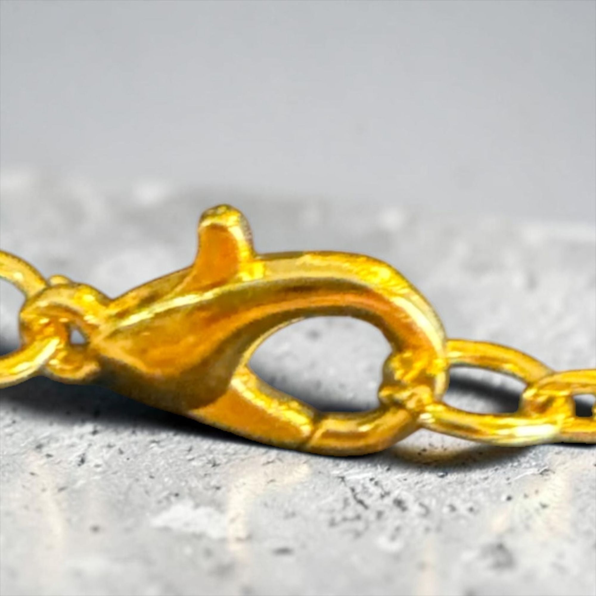 Gold-Plated Chain Necklace With Pink Star Pendant