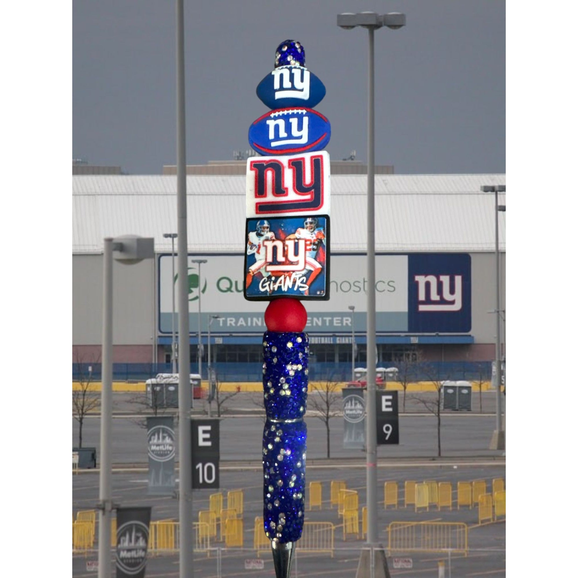 NY Giants Themed Beaded Glitter Pen With Logo Charms For Fans & Collectors