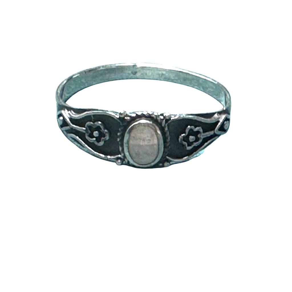 Vintage Sterling Silver Floral Ring with Oval mother-of-pearl or moonstone cabochon Stone Accent