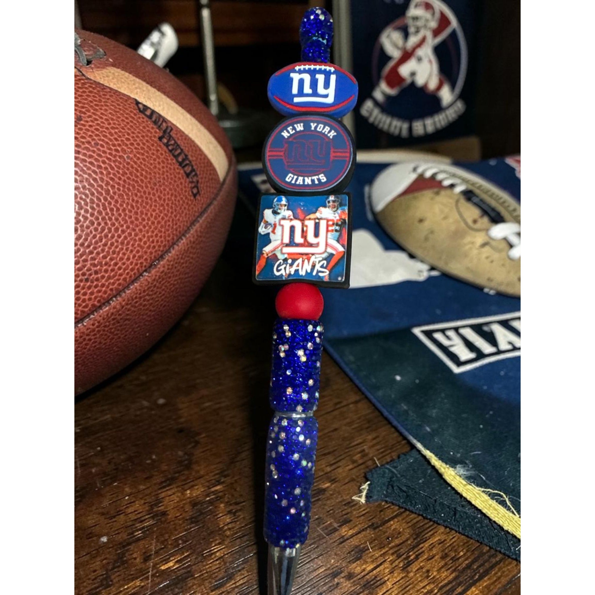 NY Giants-Themed Beaded Pen With Glitter Accents & Team Logos For Fans & Collectors