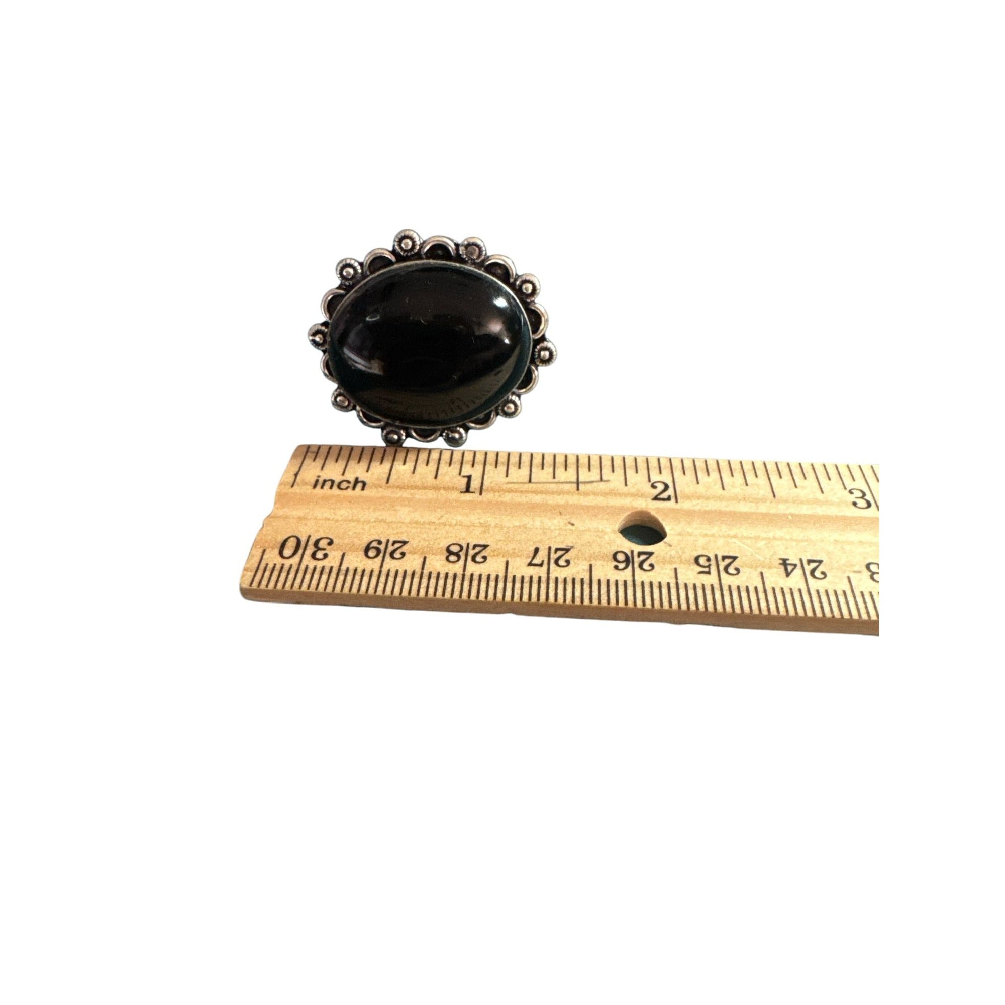 Sterling Silver 925 Large Black Onyx Statement Ring – Oval Cabochon – Scalloped Boho Vintage Style – Size 8.5